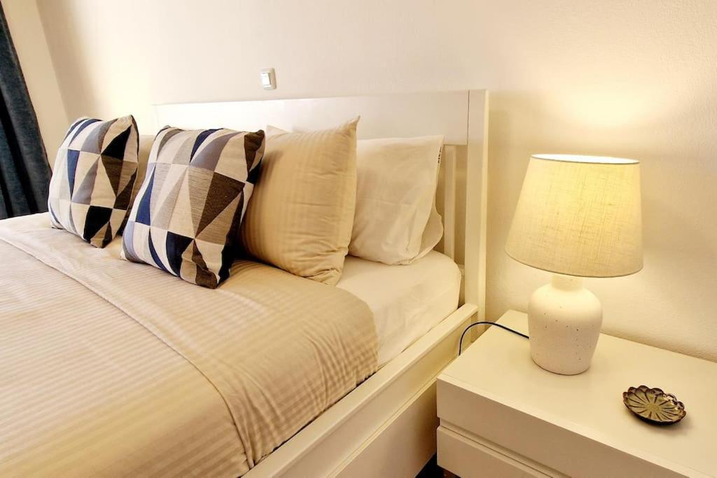 Jasmine Apartment Next To Meia Praia Beach Lagos Exteriör bild